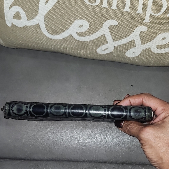 Salvatore Ferragamo Gancini Embossed Gray And Black Leather Wallet - Picture 7 of 16